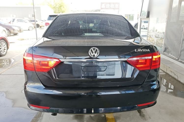 Used Volkswagen Lavida 2013 Revised Classic 1.6L Manual Fashion Edition Rear