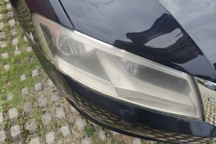 Used Volkswagen Lavida 2013 Restyled Classic 1.6L Automatic Comfort Edition Right Front Headlight