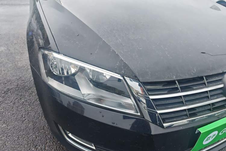 Used Volkswagen Lavida 2013 1.6L Manual Comfort Edition Right Front Headlight