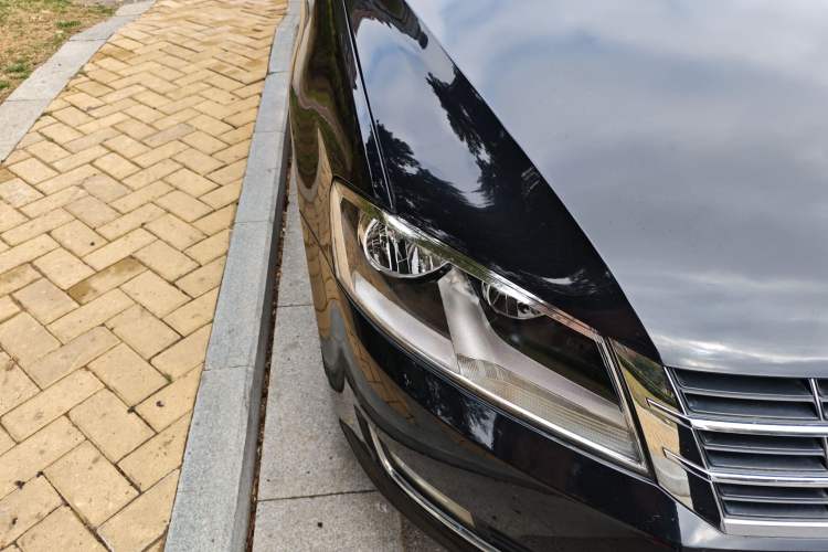 Used Volkswagen Lavida 2013 Restyled Classic 1.6L Automatic Comfort Edition Right Front Headlight