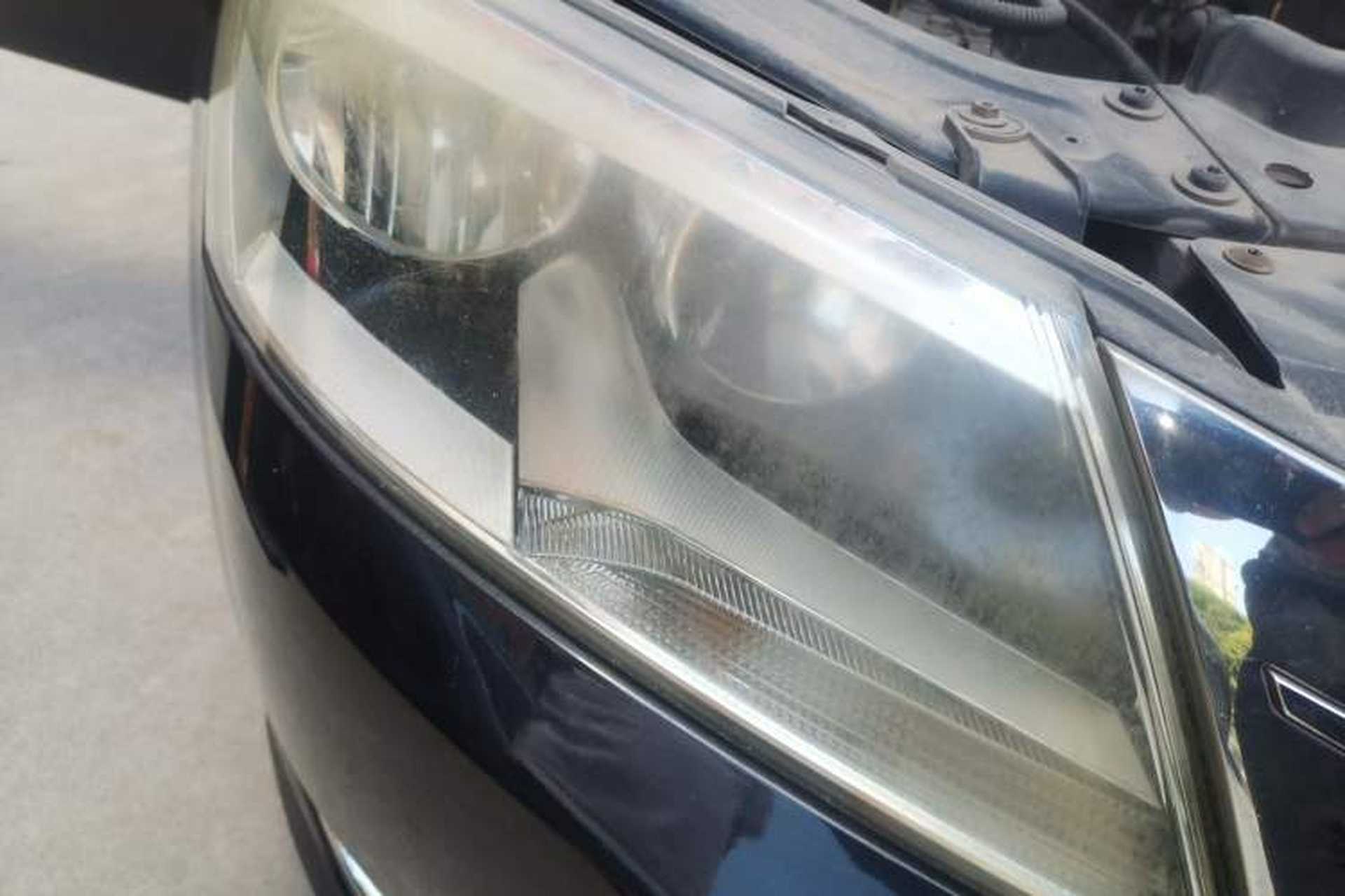 Used Volkswagen Lavida 2013 Restyled Classic 1.6L Manual Comfort Edition Right Front Headlight