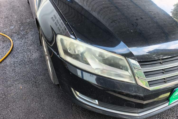Used Volkswagen Lavida 2013 1.4TSI DSG Luxury Edition Right Front Headlight
