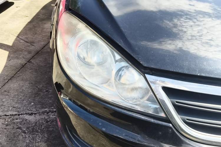 Used Volkswagen Lavida 2013 Classic 1.6L Manual Fashion Edition Right Front Headlight