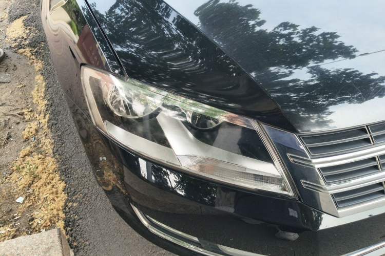 Used Volkswagen Lavida 2013 Revised Version 1.6L Automatic Luxury Edition Right Front Headlight