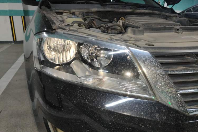 Used Volkswagen Lavida 2013 Revised Classic 1.6L Automatic Fashion Edition Right Front Headlight