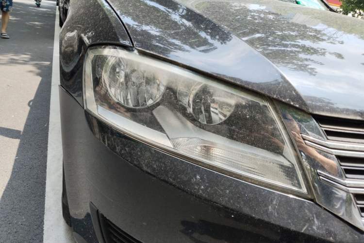 Used Volkswagen Lavida 2013 Revised Classic 1.6L Automatic Fashion Edition Right Front Headlight