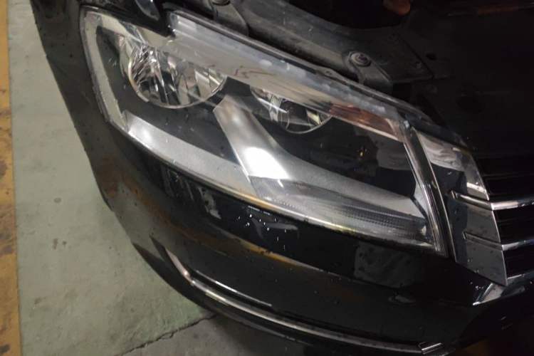 Used Volkswagen Lavida 2013 1.6L Manual Comfort Edition Right Front Headlight