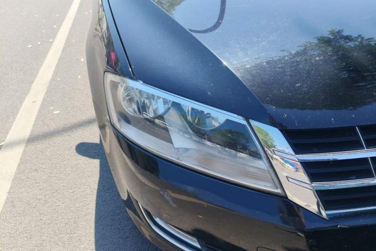 Used Volkswagen Lavida 2013 Restyled Classic 1.6L Automatic Comfort Edition Right Front Headlight