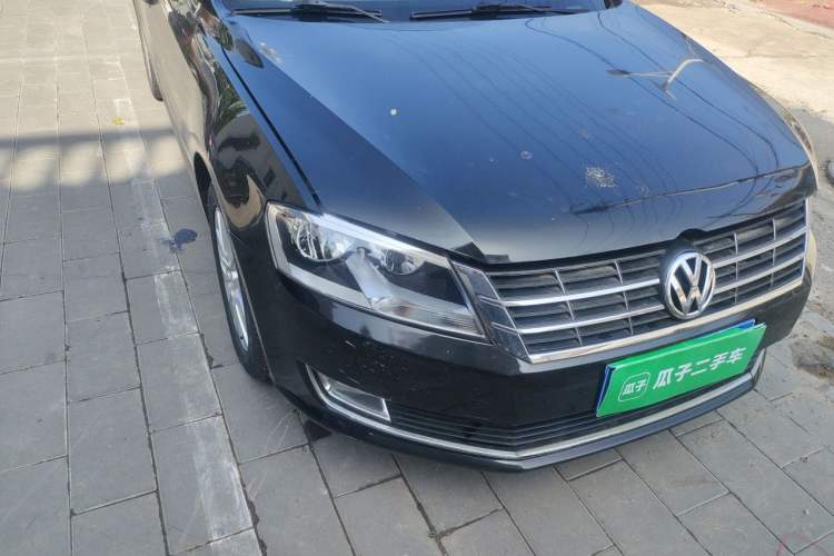 Used Volkswagen Lavida 2013 1.6L Manual Comfort Edition Right Front Headlight
