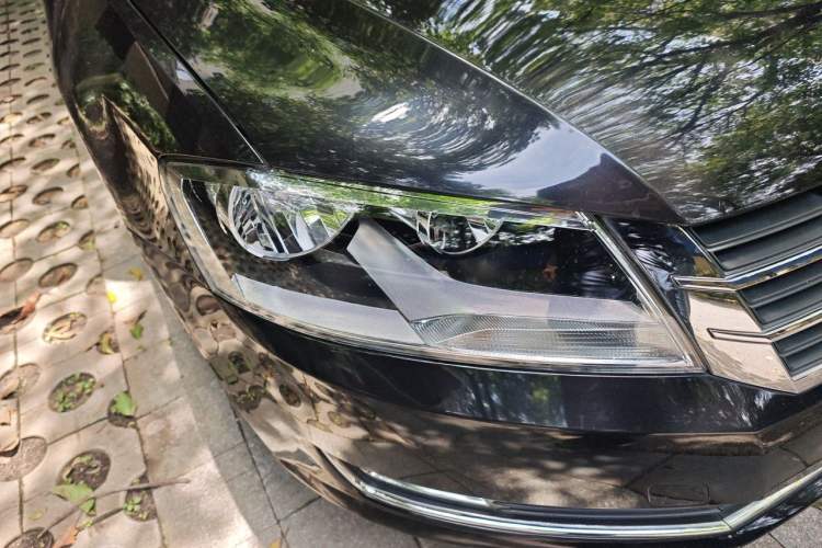 Used Volkswagen Lavida 2013 Restyled Classic 1.6L Automatic Comfort Edition Right Front Headlight