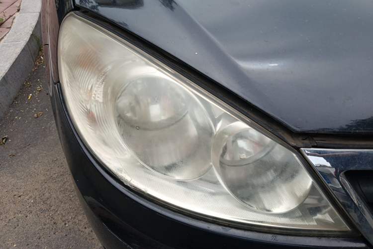 Used Volkswagen Lavida 2013 Classic 1.6L Manual Fashion Edition Right Front Headlight