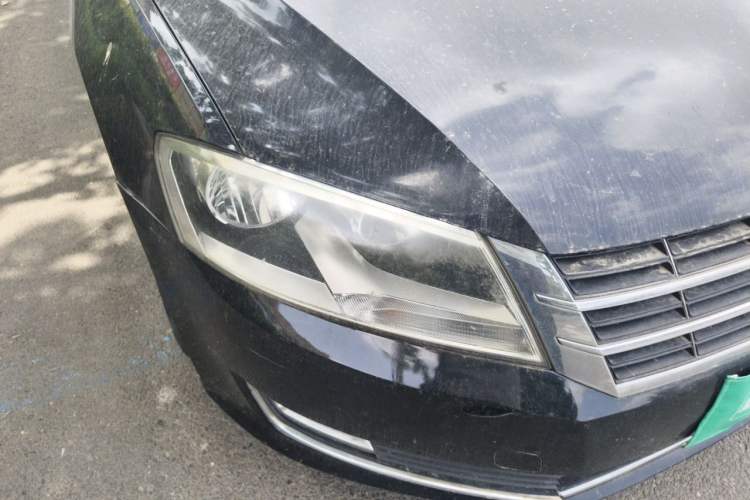 Used Volkswagen Lavida 2013 Restyled Classic 1.6L Manual Comfort Edition Right Front Headlight