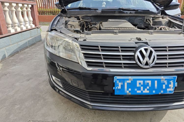 Used Volkswagen Lavida 2013 Restyled Classic 1.6L Automatic Comfort Edition Right Front Headlight