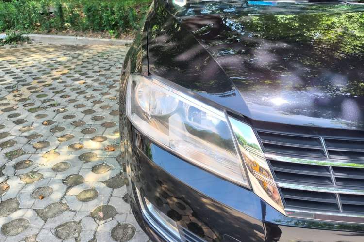 Used Volkswagen Lavida 2013 Restyled Classic 1.6L Automatic Comfort Edition Right Front Headlight