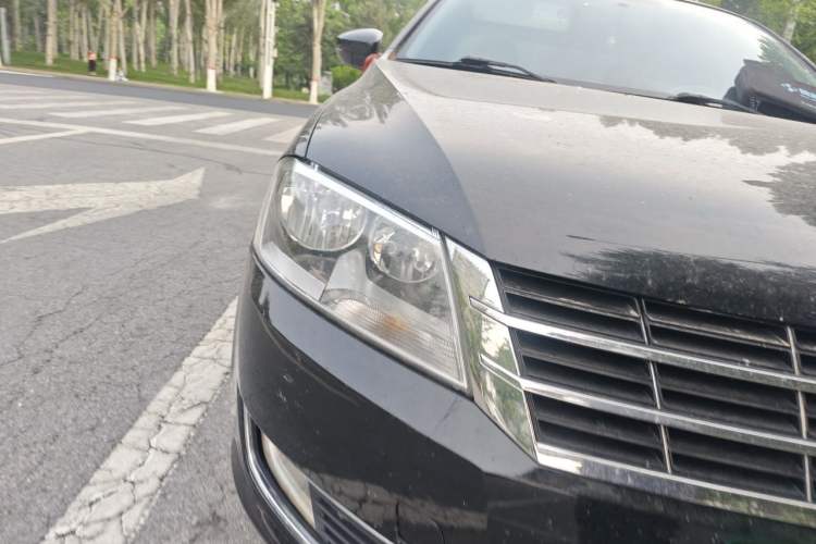 Used Volkswagen Lavida 2013 Restyled Classic 1.6L Automatic Comfort Edition Right Front Headlight