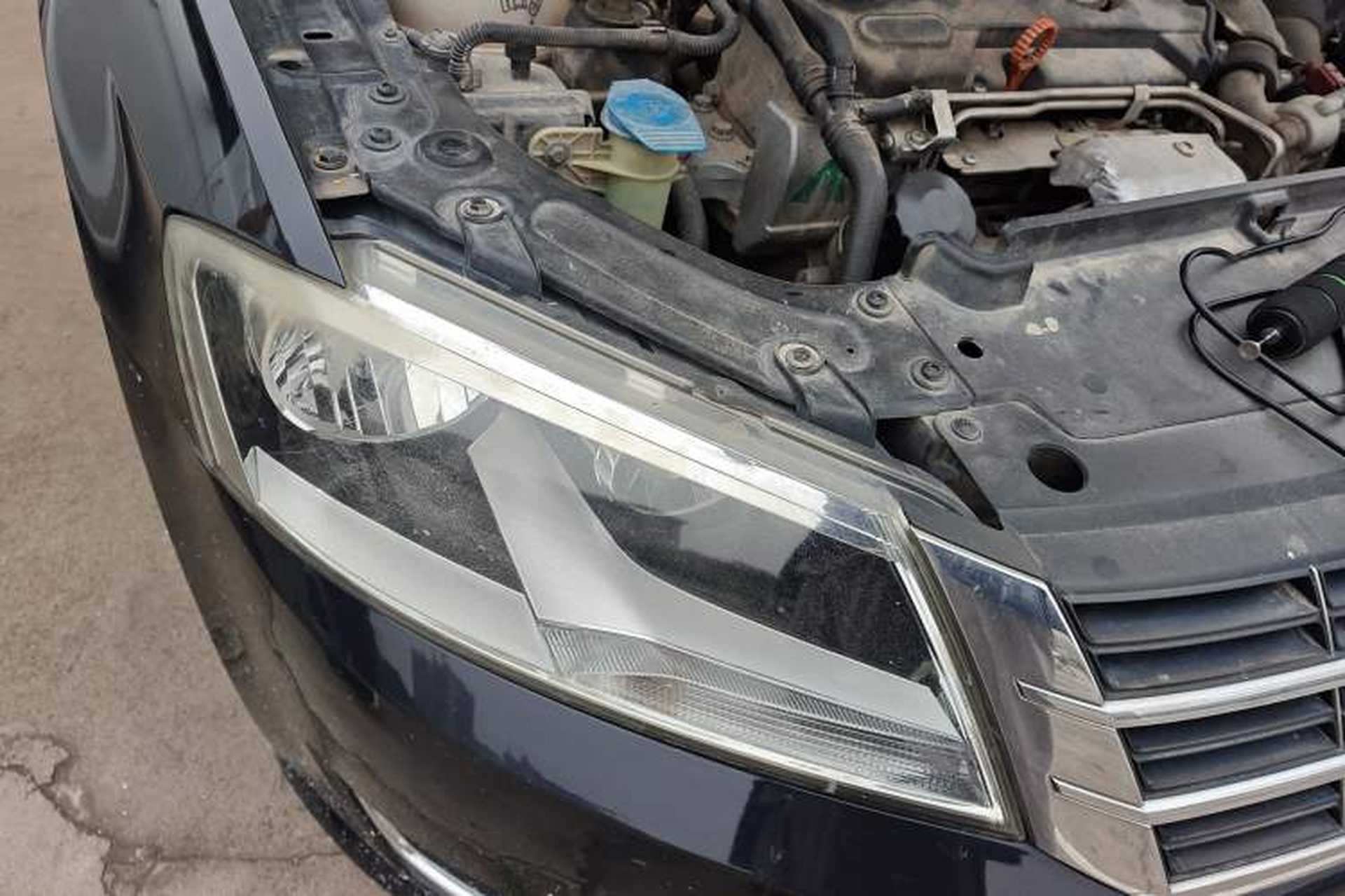 Used Volkswagen Lavida 2013 1.4TSI DSG Comfort Edition Right Front Headlight