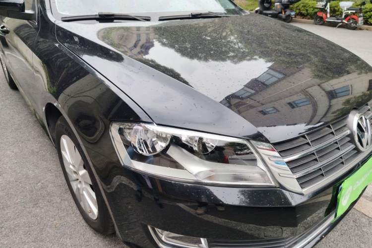 Used Volkswagen Lavida 2013 Restyled Classic 1.6L Automatic Comfort Edition Right Front Headlight