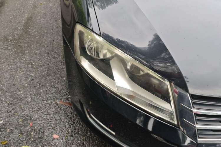 Used Volkswagen Lavida 2013 Restyled Classic 1.6L Automatic Comfort Edition Right Front Headlight