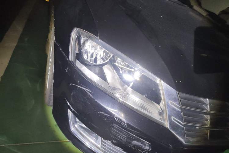 Used Volkswagen Lavida 2013 Revised Version 1.4 TSI DSG Comfort Edition Right Front Headlight