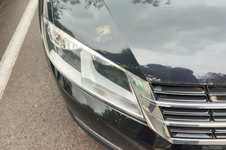 Used Volkswagen Lavida 2013 Revised Classic 1.6L Manual Fashion Edition Right Front Headlight