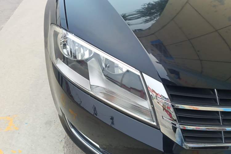 Used Volkswagen Lavida 2013 Revised Version 1.4 TSI DSG Comfort Edition Right Front Headlight