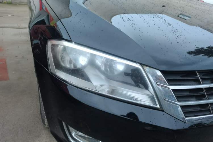 Used Volkswagen Lavida 2013 Restyled Classic 1.6L Automatic Comfort Edition Right Front Headlight