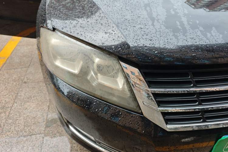 Used Volkswagen Lavida 2013 1.4TSI DSG Comfort Edition Right Front Headlight