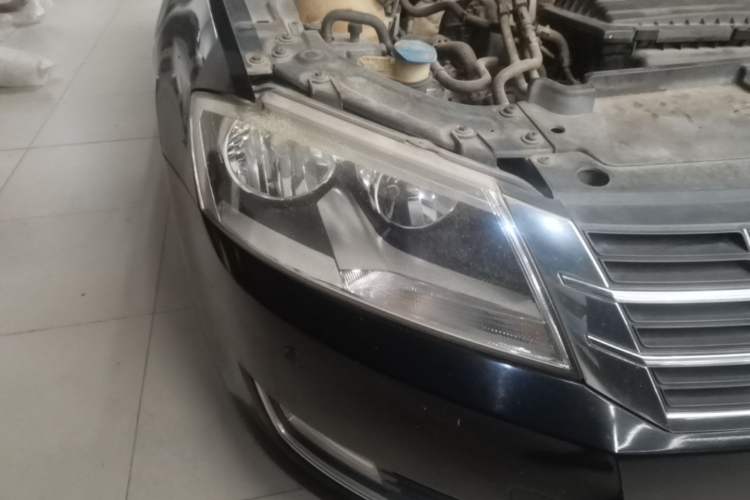 Used Volkswagen Lavida 2013 Revised Version 1.4 TSI DSG Comfort Edition Right Front Headlight