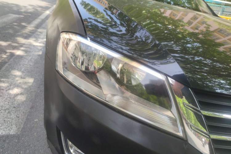 Used Volkswagen Lavida 2013 Restyled Classic 1.6L Automatic Comfort Edition Right Front Headlight