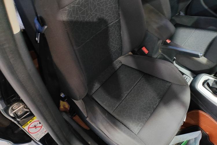 Used Volkswagen Lavida 2013 Revised Classic 1.6L Automatic Fashion Edition Right Front Seat
