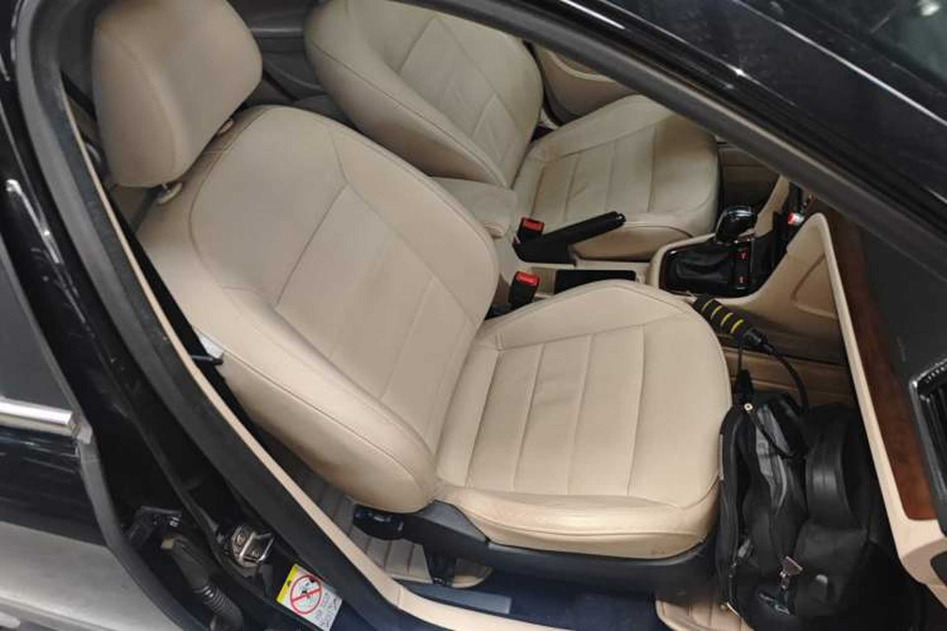 Used Volkswagen Lavida 2013 Revised Version 1.4 TSI DSG Comfort Edition Right Front Seat