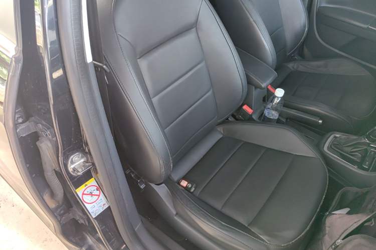 Used Volkswagen Lavida 2013 Revised Version 1.4 TSI DSG Comfort Edition Right Front Seat