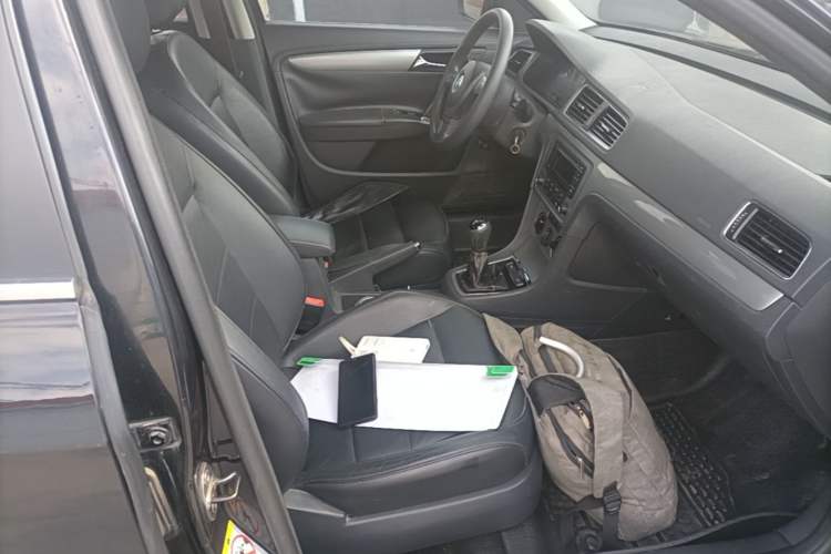 Used Volkswagen Lavida 2013 Restyled Classic 1.6L Manual Comfort Edition Right Front Seat