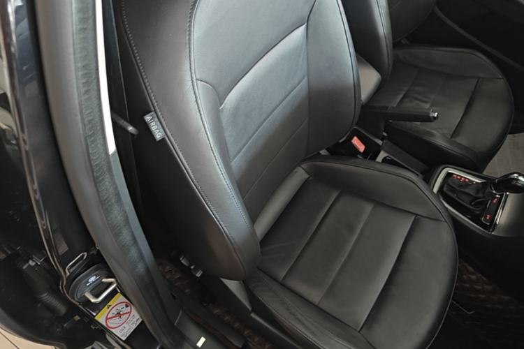 Used Volkswagen Lavida 2013 Restyled Classic 1.6L Automatic Comfort Edition Right Front Seat