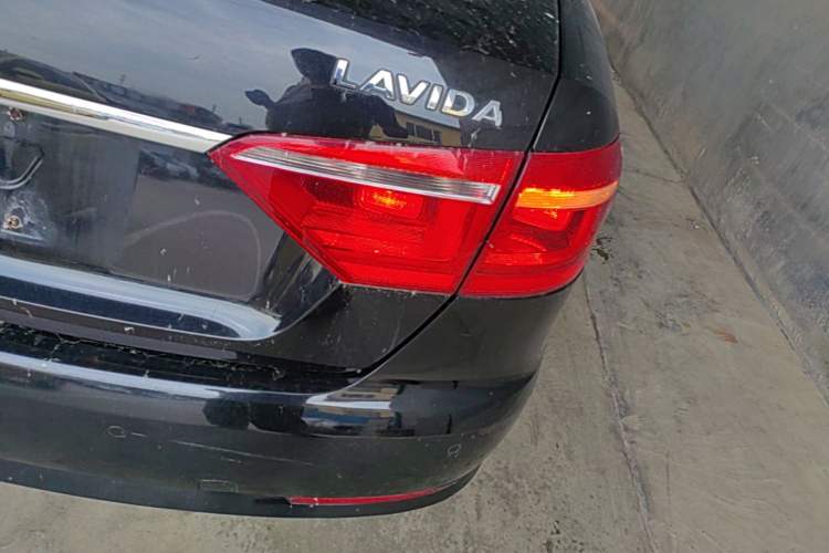 Used Volkswagen Lavida 2013 Restyled Classic 1.6L Automatic Comfort Edition Right Rear Taillight