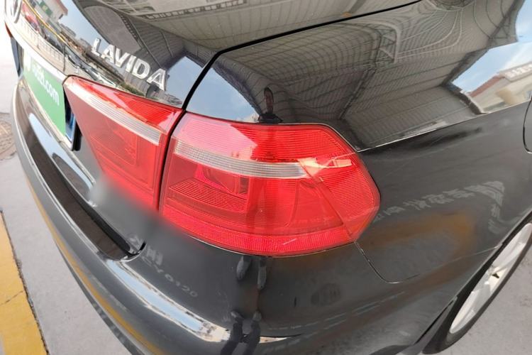 Used Volkswagen Lavida 2013 Revised Classic 1.6L Automatic Fashion Edition Right Rear Taillight
