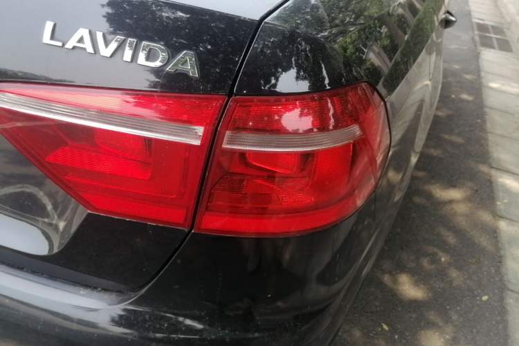 Used Volkswagen Lavida 2013 Restyled Classic 1.6L Automatic Comfort Edition Right Rear Taillight