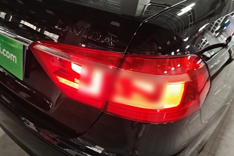 Used Volkswagen Lavida 2013 Restyled Classic 1.6L Automatic Comfort Edition Right Rear Taillight