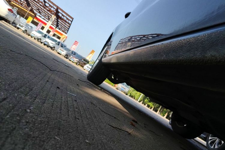 Used Volkswagen Lavida 2013 Revised Classic 1.6L Automatic Fashion Edition Right Side Sill