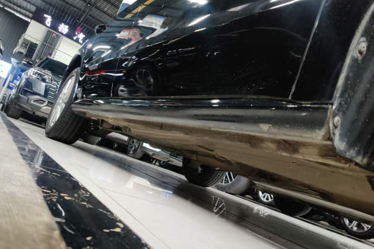 Used Volkswagen Lavida 2013 Revised Version 1.4 TSI DSG Comfort Edition Right Side Sill