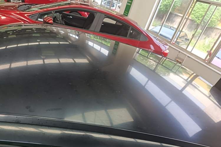 Used Volkswagen Lavida 2013 Revised Classic 1.6L Automatic Fashion Edition Roof
