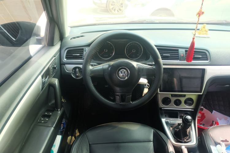 Used Volkswagen Lavida 2013 Restyled Classic 1.6L Manual Comfort Edition Steering Wheel