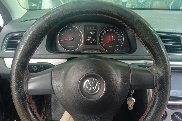 Used Volkswagen Lavida 2013 Restyled Classic 1.6L Automatic Comfort Edition Steering Wheel