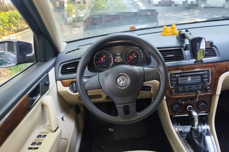 Used Volkswagen Lavida 2013 Revised Version 1.4 TSI DSG Comfort Edition Steering Wheel