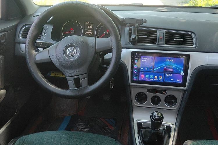 Used Volkswagen Lavida 2013 Restyled Classic 1.6L Manual Comfort Edition Steering Wheel