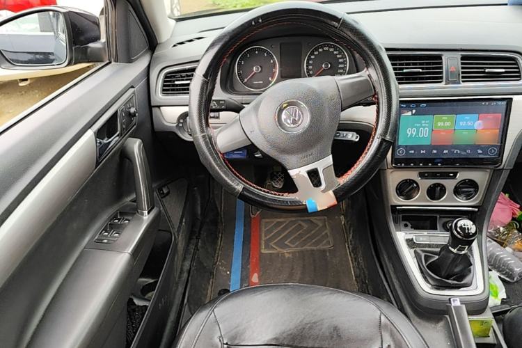 Used Volkswagen Lavida 2013 Restyled Classic 1.6L Manual Comfort Edition Steering Wheel