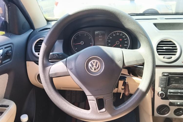 Used Volkswagen Lavida 2013 Classic 1.6L Manual Fashion Edition Steering Wheel