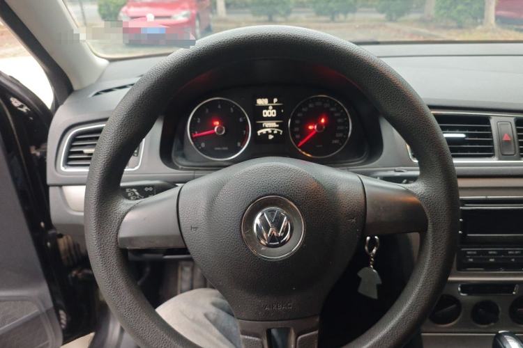 Used Volkswagen Lavida 2013 Restyled Classic 1.6L Automatic Comfort Edition Steering Wheel