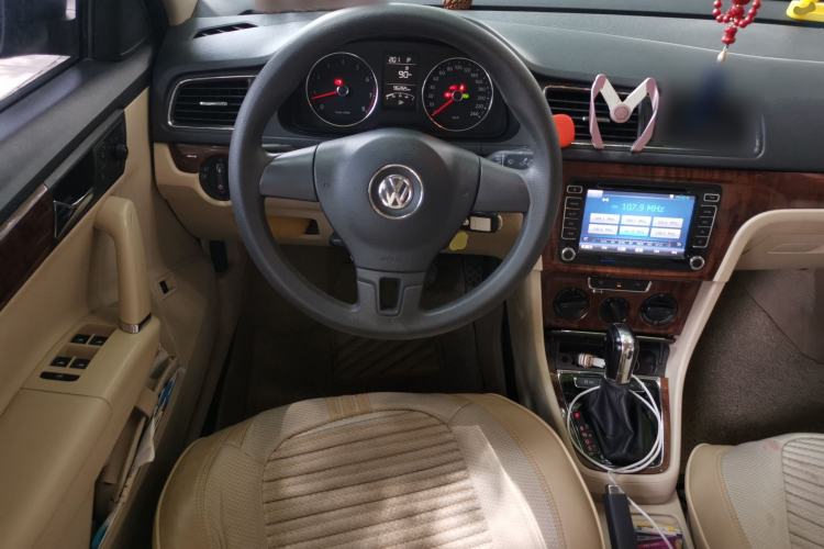 Used Volkswagen Lavida 2013 Restyled Classic 1.6L Automatic Comfort Edition Steering Wheel