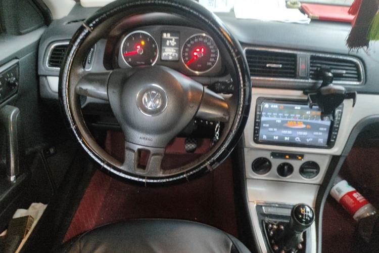 Used Volkswagen Lavida 2013 Restyled Classic 1.6L Manual Comfort Edition Steering Wheel